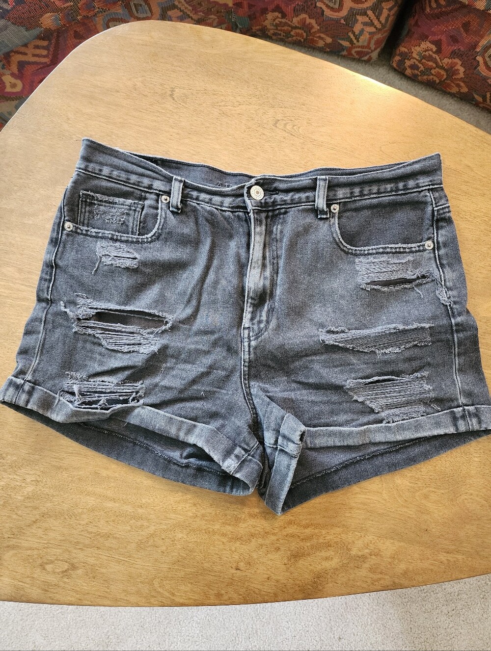 American Eagle Women’s High Rise Distressed Mom Short - Washed black - Size 10